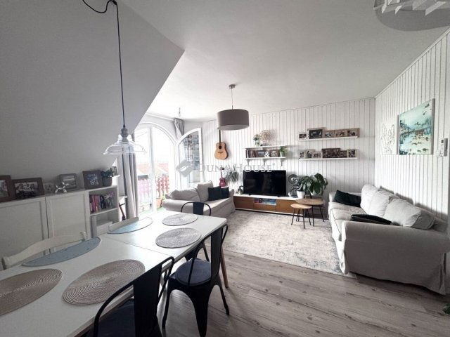 Eladó téglalakás, Pécsett 81.5 M Ft, 4 szobás