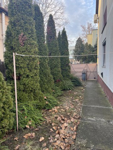 Eladó családi ház, Jászberényben 44.9 M Ft, 2+1 szobás