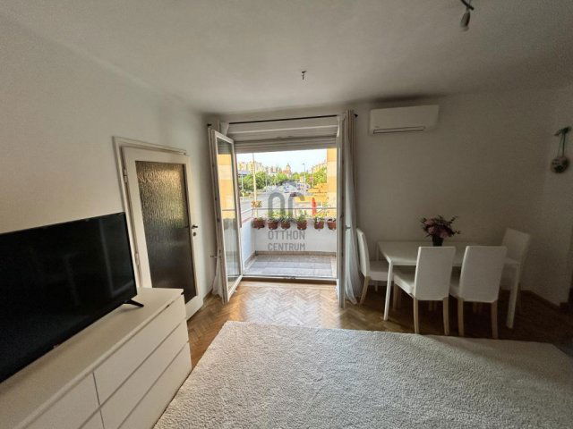 Eladó téglalakás, Budapesten, IV. kerületben 64.9 M Ft, 2 szobás