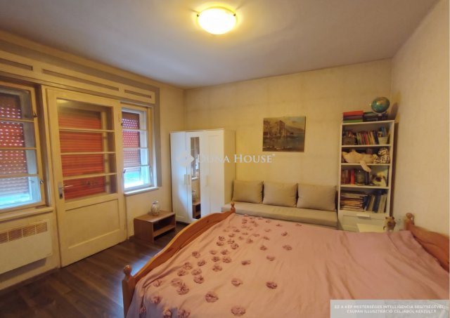 Eladó téglalakás, Esztergomban, Aradi Vértanúk terén 61 M Ft