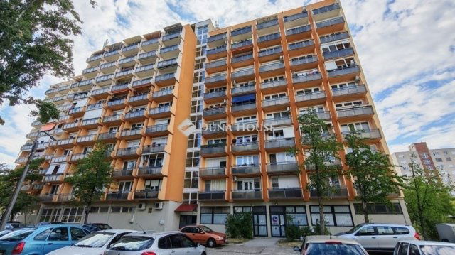 Eladó panellakás, Kecskeméten 29.9 M Ft, 1 szobás