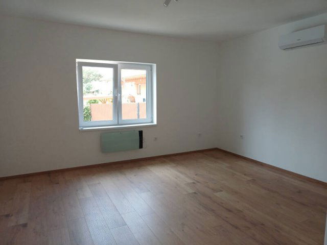 Eladó családi ház, Pilisszántón 49.5 M Ft, 2 szobás