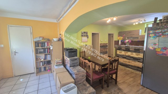 Eladó családi ház, Békéscsabán 36.9 M Ft, 3 szobás