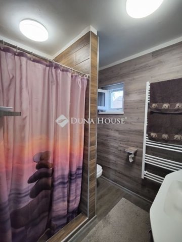 Eladó ikerház, Szentendrén 149.9 M Ft, 4 szobás