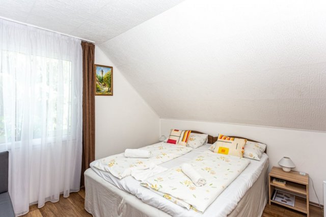 Eladó hotel, Abaligeten 139 M Ft, 8 szobás / költözzbe.hu