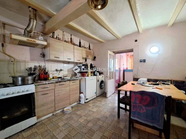 Eladó családi ház, Tiszakécskén 34 M Ft, 7 szobás