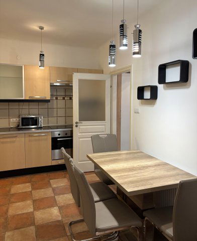 Eladó téglalakás, Budapesten, III. kerületben 89.9 M Ft