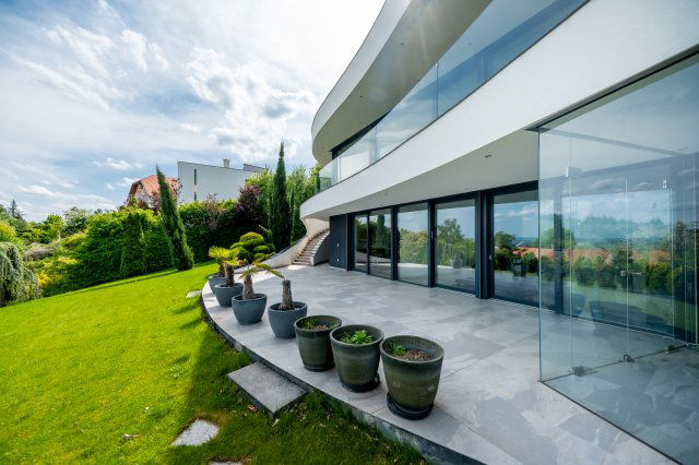 Eladó családi ház, Szentendrén 519 M Ft, 5 szobás