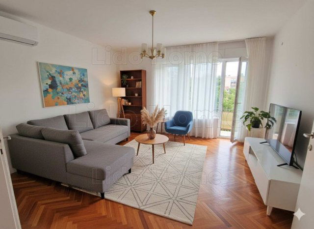 Eladó téglalakás, Keszthelyen 71.9 M Ft, 2 szobás