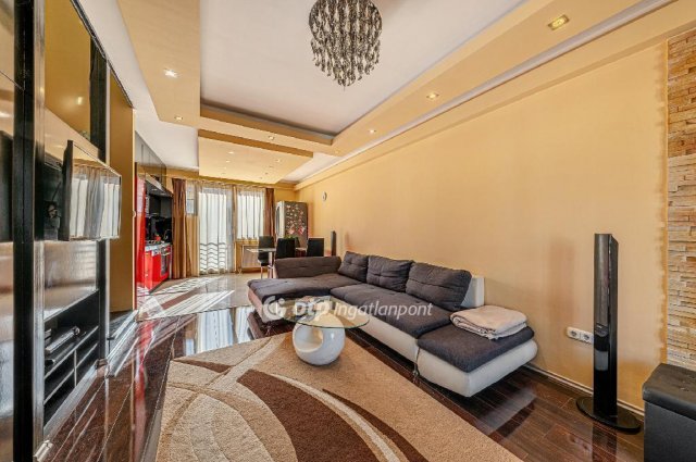 Eladó téglalakás, Budapesten, III. kerületben 113.9 M Ft