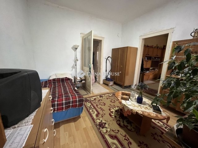 Eladó családi ház, Pilisen 48 M Ft, 6 szobás