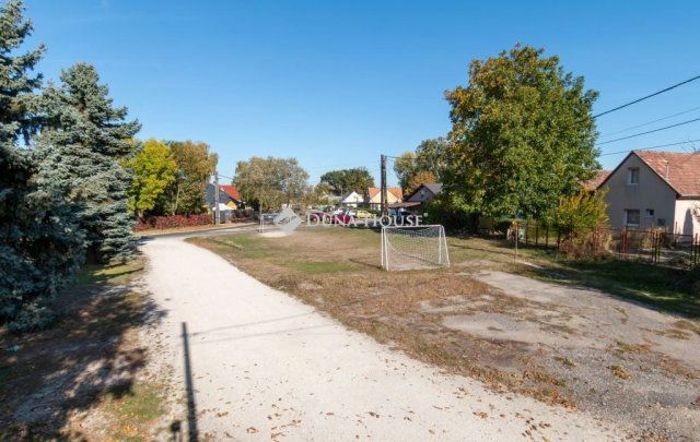 Eladó telek, Szigetcsépen 12.5 M Ft / költözzbe.hu