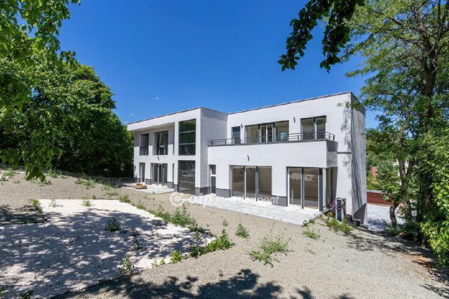 Eladó téglalakás, Budapesten, II. kerületben 96.891 M Ft