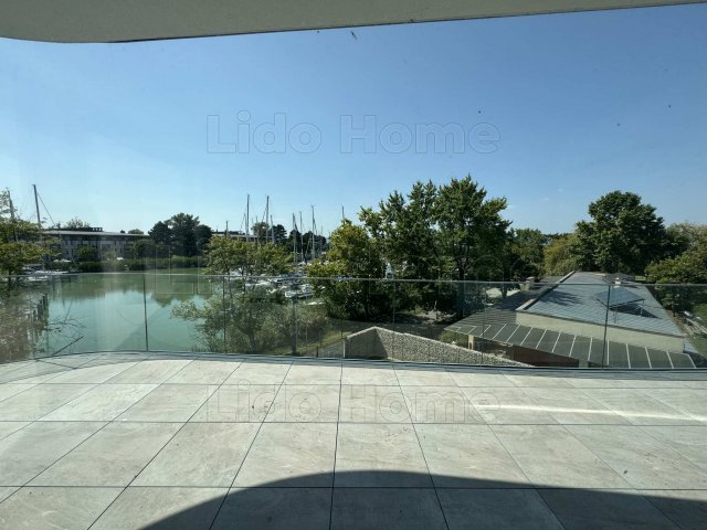 Eladó téglalakás, Balatonszemesen 166.97 M Ft, 3 szobás