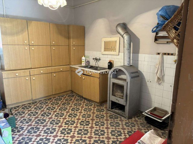Eladó családi ház, Barbacson 36 M Ft, 3 szobás