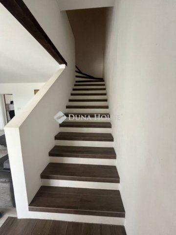 Eladó családi ház, Zalaegerszegen 99 M Ft, 5 szobás