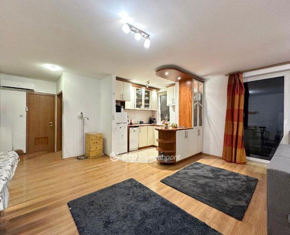 Eladó téglalakás, Budapesten, IX. kerületben 97.5 M Ft, 2 szobás