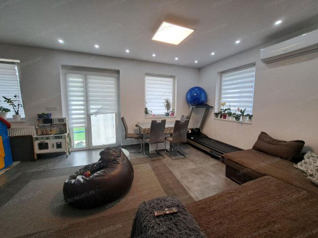 Eladó családi ház, Nyíregyházán 58 M Ft, 4 szobás