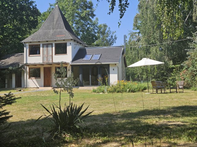 Eladó nyaraló, Csepregen 85 M Ft, 2 szobás / költözzbe.hu