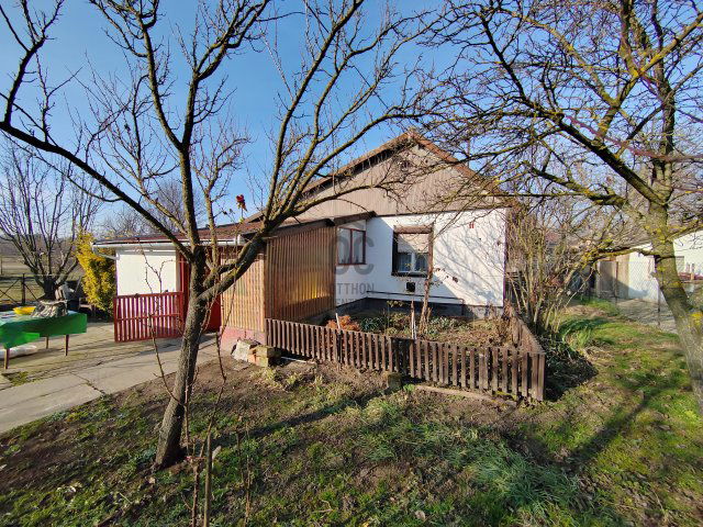 Eladó családi ház, Tápiószelén 17.5 M Ft, 2 szobás