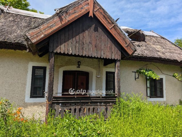 Eladó családi ház, Balatonhenyén 59 M Ft, 3 szobás