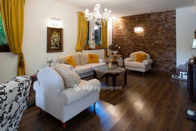 Eladó családi ház, Budapesten, II. kerületben 295 M Ft