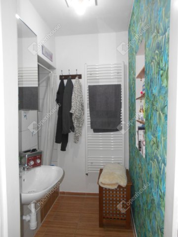 Eladó családi ház, Keszthelyen 75 M Ft, 2+3 szobás