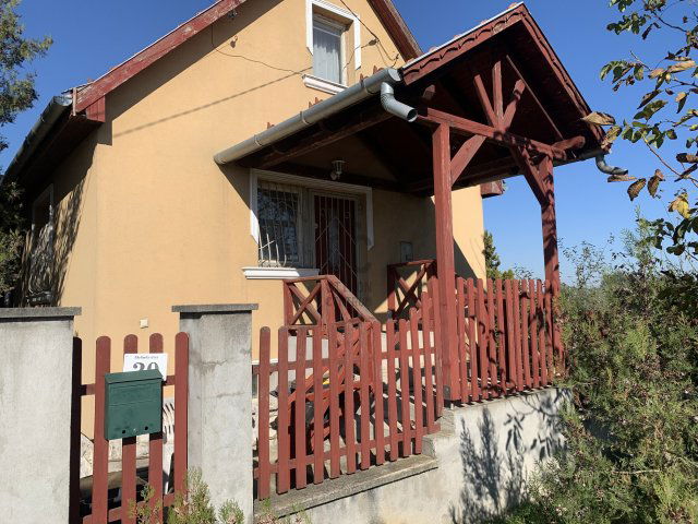 Eladó családi ház, Mezőcsáton 22 M Ft, 4 szobás