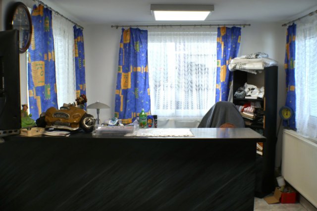 Eladó üzlethelyiség, Dömsödön 380 M Ft, 5 szobás