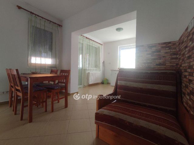 Eladó családi ház, Hajdúszoboszlón 168 M Ft, 5+3 szobás