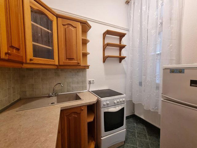 Kiadó téglalakás, albérlet, Budapesten, V. kerületben, 2 szobás