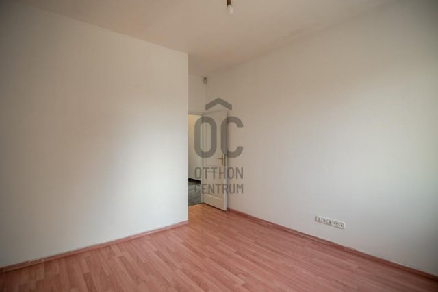 Eladó ikerház, Budapesten, XVIII. kerületben 119.9 M Ft, 3 szobás