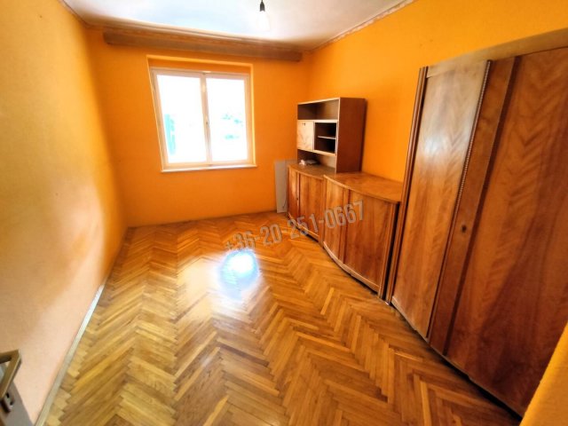 Eladó téglalakás, Mohácson 16 M Ft, 2 szobás