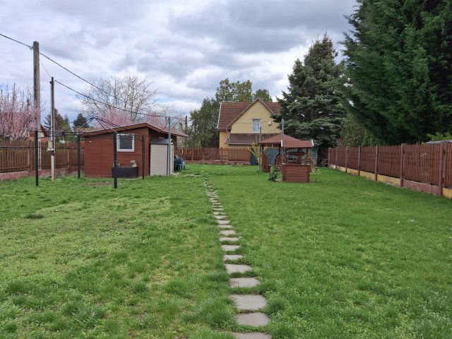 Eladó telek, Szolnokon, Jávorfa utcában 25.5 M Ft