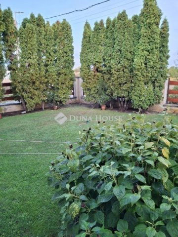 Eladó téglalakás, Budapesten, XX. kerületben 120 M Ft