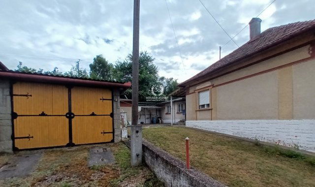 Eladó családi ház, Ózdon 6.9 M Ft, 3 szobás