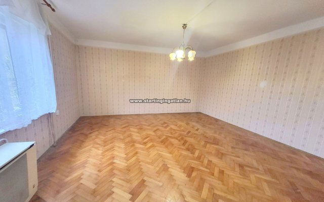 Eladó téglalakás, XV. kerületben, Vasvári Pál utcában