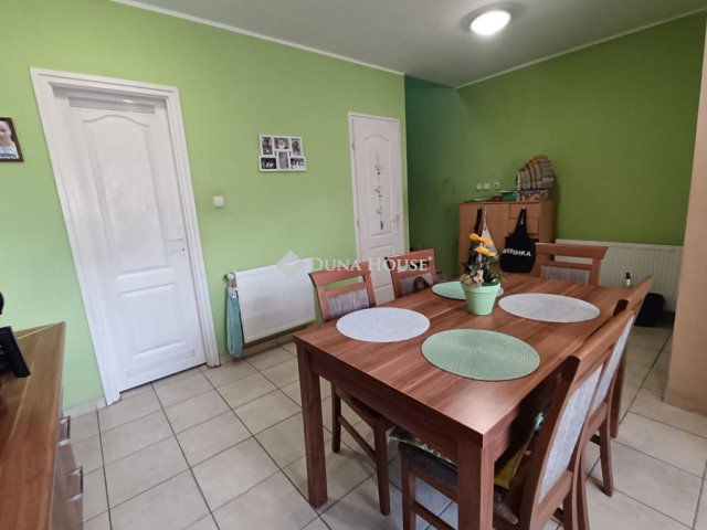 Eladó családi ház, Kisbéren, Szent Imre utcában 53.5 M Ft