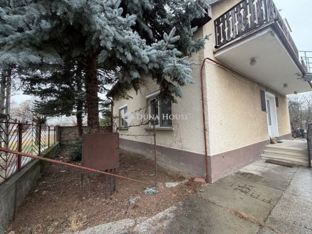 Eladó családi ház, Győrött 99.9 M Ft, 6 szobás