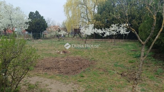 Eladó családi ház, Szentmártonkátán 51.9 M Ft, 5 szobás