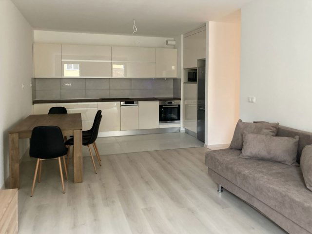 Kiadó téglalakás, albérlet, Debrecenben 320 E Ft / hó, 3 szobás