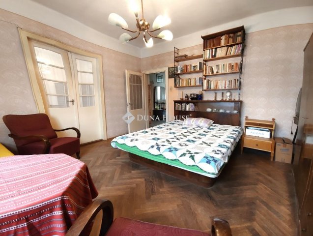 Eladó családi ház, Szombathelyen 69 M Ft, 2 szobás