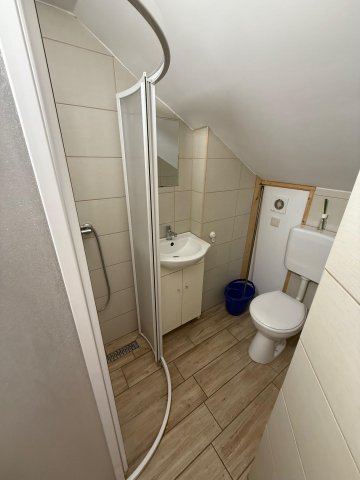 Kiadó téglalakás, albérlet, Győrött 120 E Ft / hó, 1 szobás