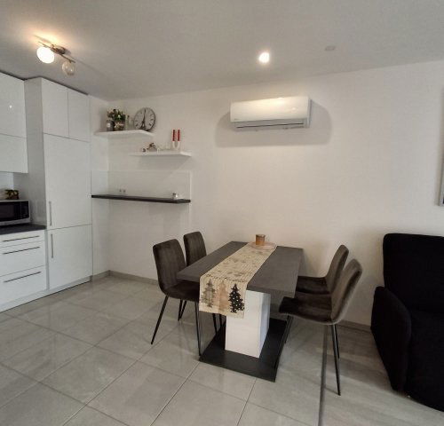 Kiadó téglalakás, albérlet, Nyíregyházán, Sólyom közben