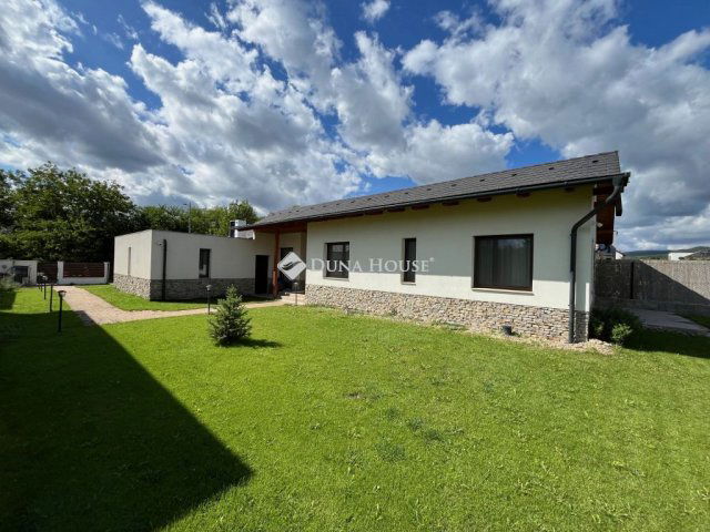 Eladó családi ház, Budakeszin 270 M Ft, 4 szobás