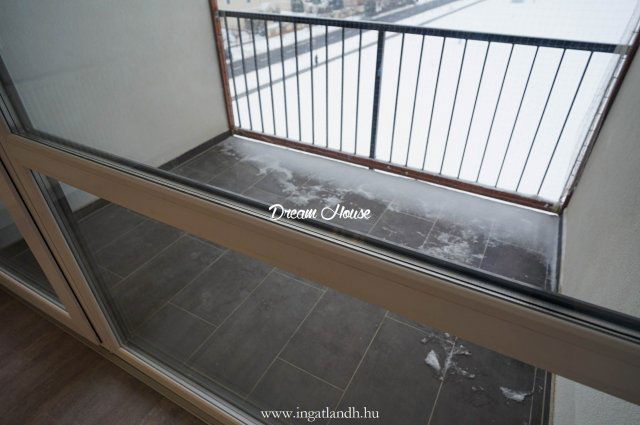 Eladó téglalakás, Nyíregyházán 50.5 M Ft, 1+1 szobás