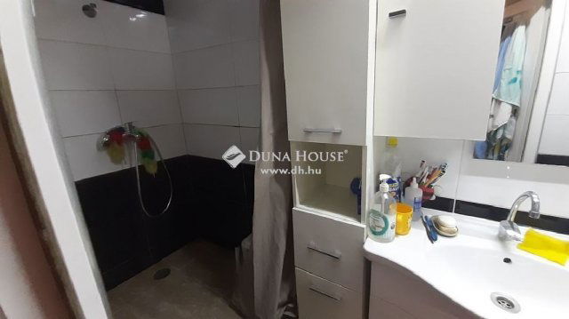 Eladó üzlethelyiség, Budapesten, X. kerületben 49.9 M Ft