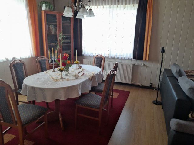 Eladó családi ház, Halászin 104.9 M Ft, 5 szobás