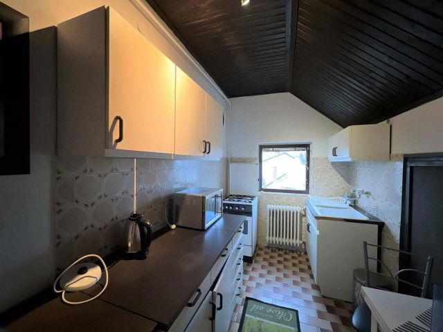 Kiadó családi ház, albérlet, Miskolcon 800 E Ft / hó, 7 szobás
