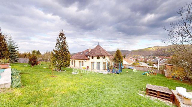 Eladó családi ház, Kazincbarcikán 110 M Ft, 5 szobás